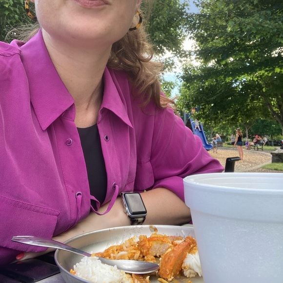 Equipment Knox Lace Up Henley Silk Blouse Sz XS EUC Magenta - Picture 7 of 8